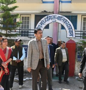 केजीबीवी त्यूनी में खेल मैदान समतलीकरण को 10 लाख की मंजूरी, डीएम सविन बंसल ने जारी की पहली किस्त