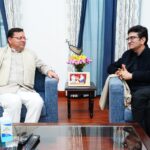 CM Dhami: मुख्यमंत्री धामी ने कवि व गीतकार प्रसून जोशी से मुलाकात की।