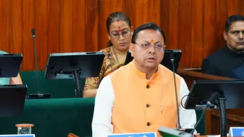 Dehradun: सीएम धामी ने की विपक्ष की आलोचना, कहा- महिला सशक्तिकरण के प्रयासों पर न हो किसी भी प्रकार की राजनीति