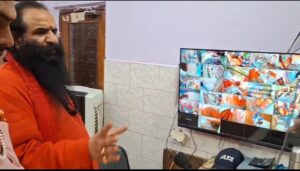 मनसा देवी मंदिर का औचक निरीक्षण, मंदिर की व्यवस्थाओं का लिया जायजा