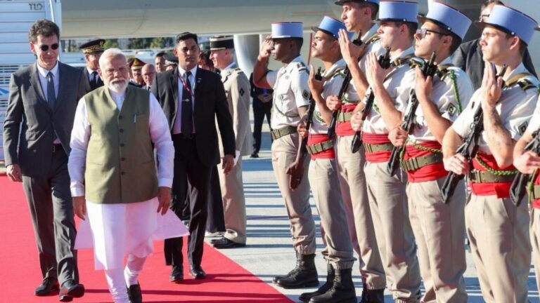 PM मोदी और मैक्रों के बीच द्विपक्षीय वार्ता, PM मोदी बोले भारत के ‘DNA’ में है इनोवेशन