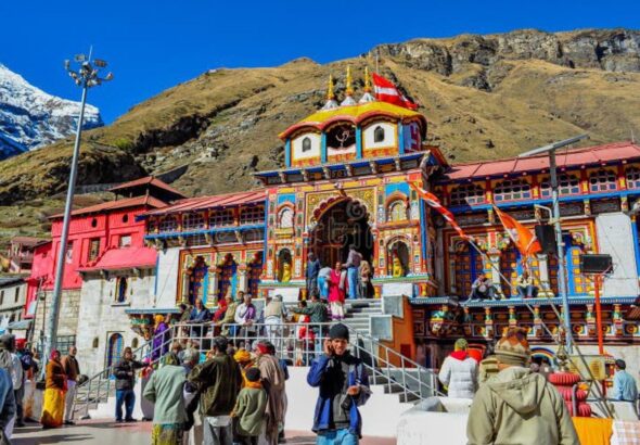 बद्रीनाथ मंदिर की सुरक्षा बढ़ी,हाई-क्वालिटी कैमरे और स्पेशल सिक्योरिटी होगी तैनात