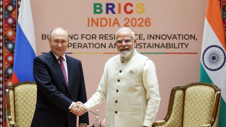 रूसी राष्ट्रपति पुतिन ने प्रधानमंत्री मोदी से मुलाकात की, कई अहम मुद्दों पर चर्चा